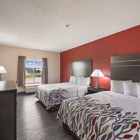 Red Roof Inn & Suites Austin East - Manor Dış mekan fotoğraf