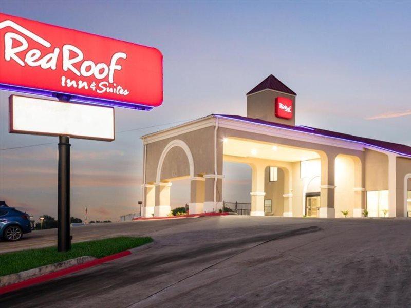 Red Roof Inn & Suites Austin East - Manor Dış mekan fotoğraf