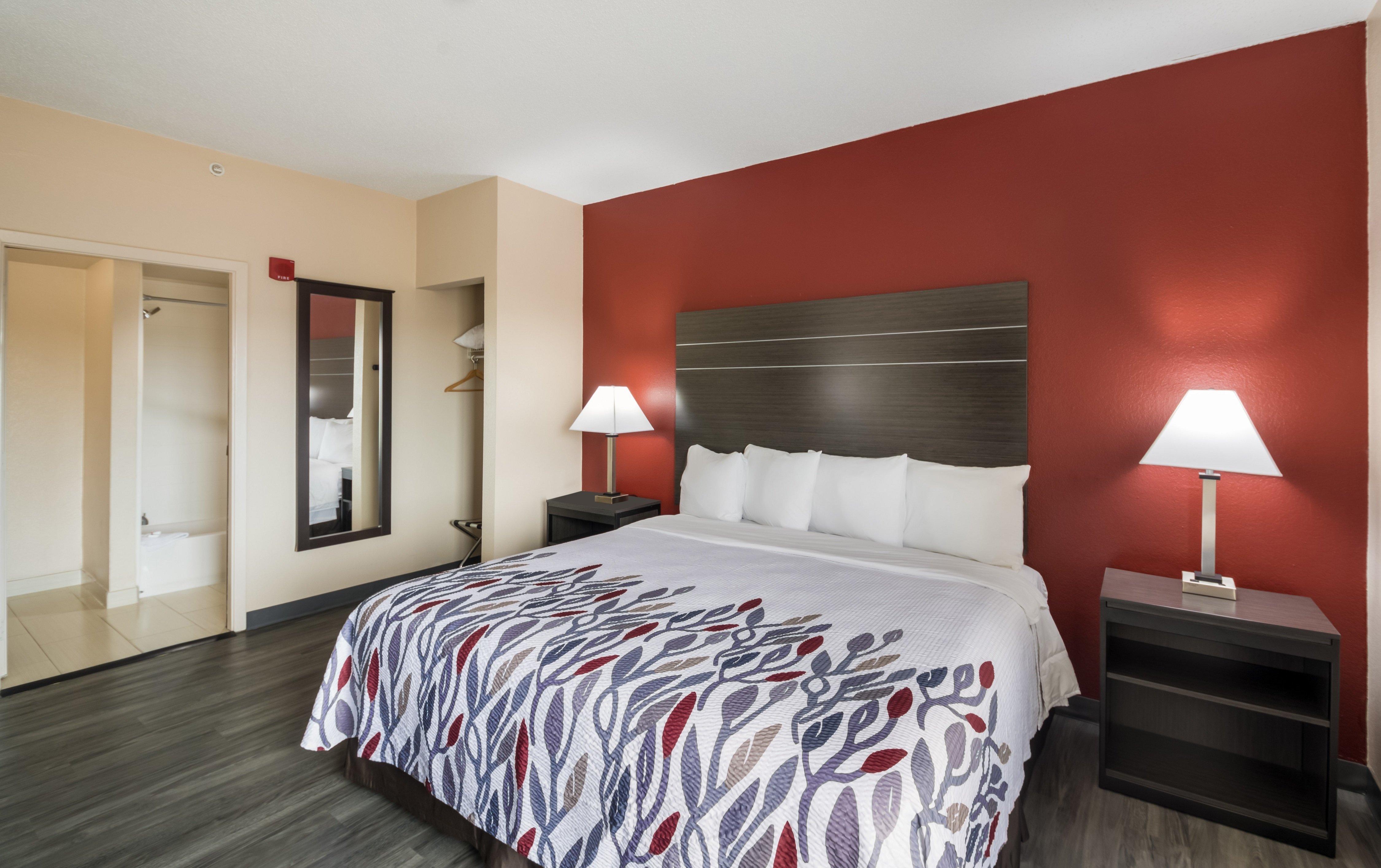 Red Roof Inn & Suites Austin East - Manor Dış mekan fotoğraf