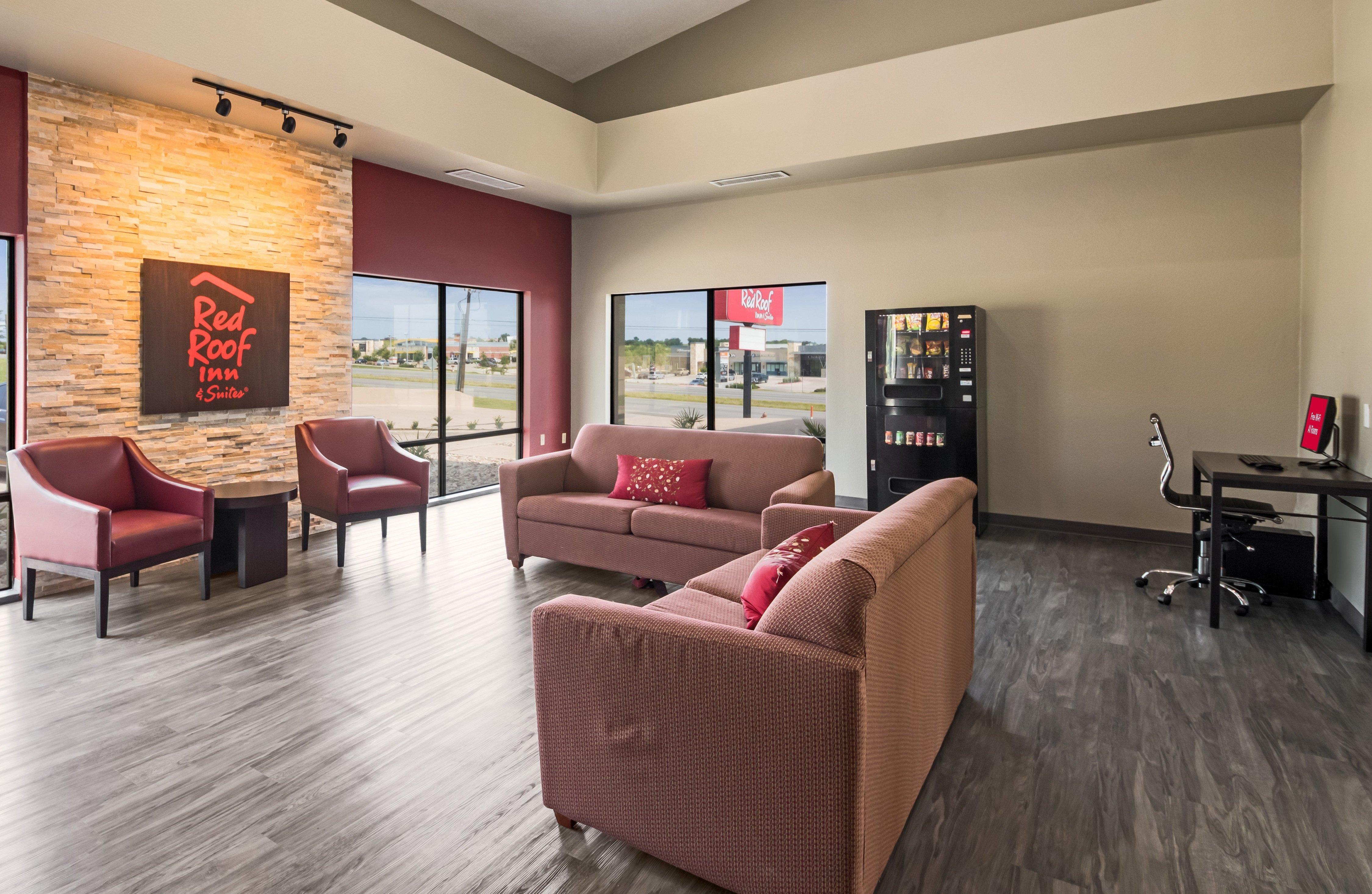 Red Roof Inn & Suites Austin East - Manor Dış mekan fotoğraf