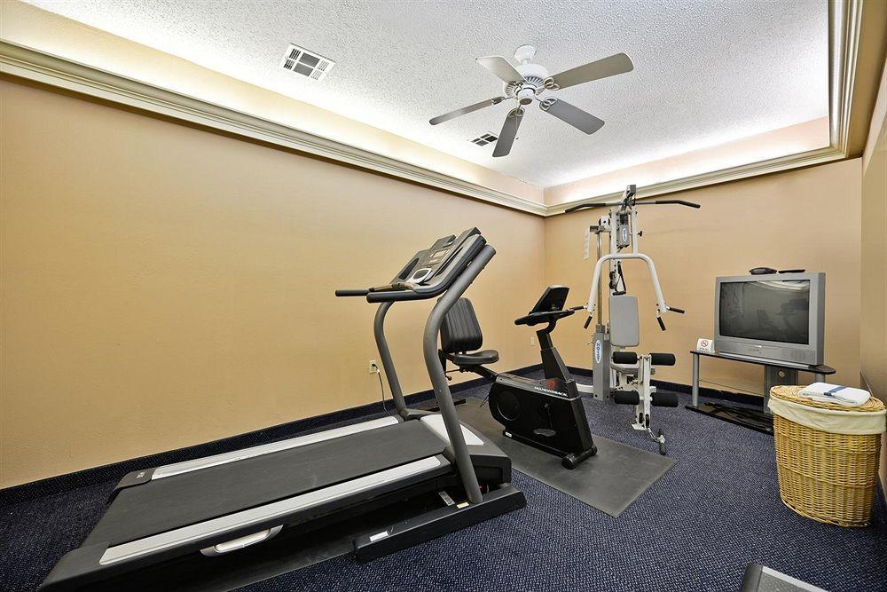 Red Roof Inn & Suites Austin East - Manor Konforlar fotoğraf
