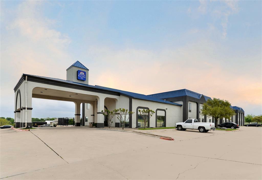 Red Roof Inn & Suites Austin East - Manor Dış mekan fotoğraf
