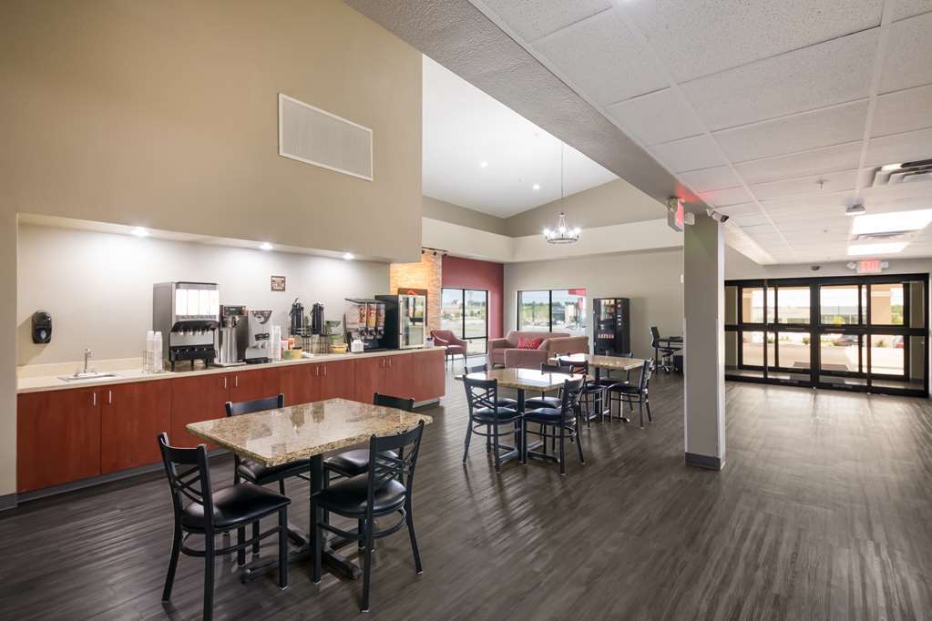 Red Roof Inn & Suites Austin East - Manor Konforlar fotoğraf